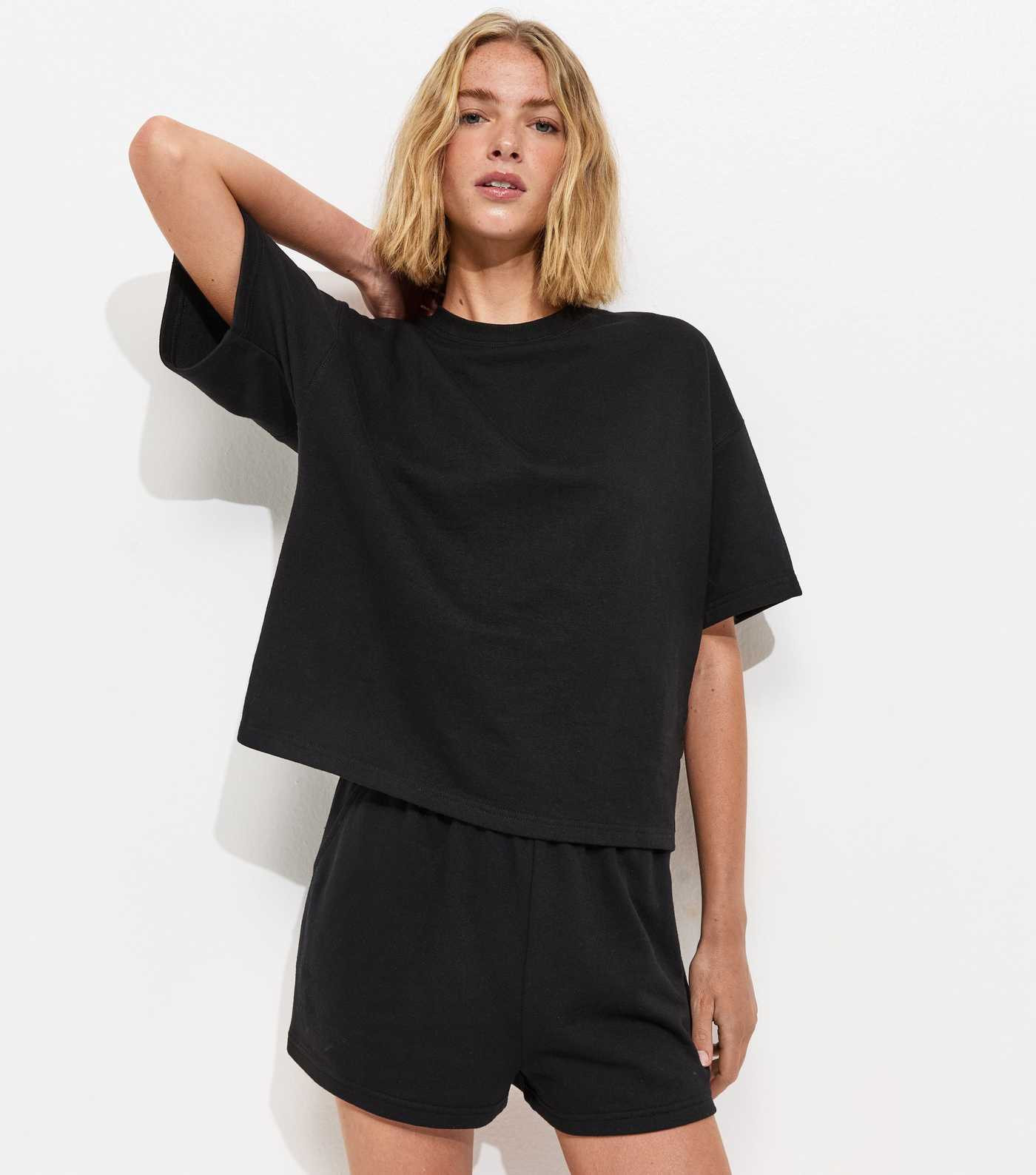 Black Boxy Sweatshirt T-Shirt | New Look | New Look (UK)
