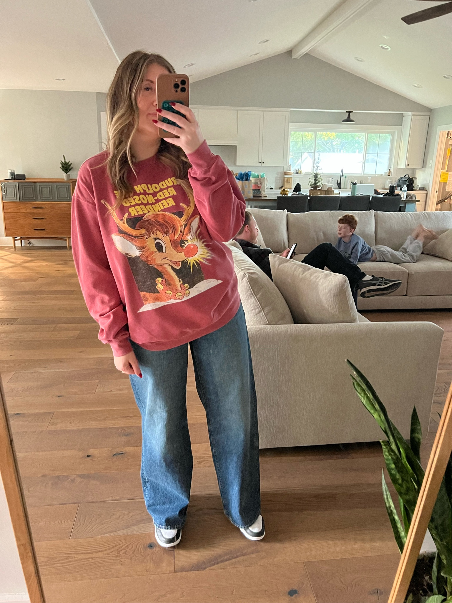 The best vintage Holiday Sweatshirts 

#LTKHoliday #LTKGiftGuide #LTKSeasonal