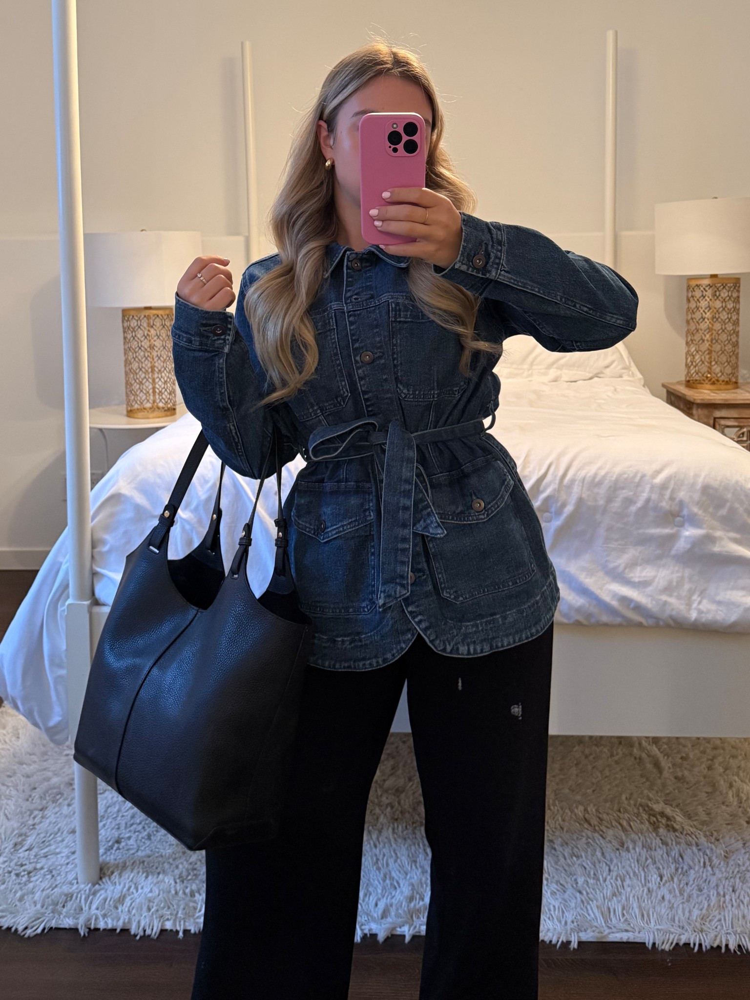 Jean jacket as such a good staple piece! From Old Navy 2 years ago so i linked similar🫶🏻 

#LTKjeans #LTKcanada #LTKworkwear