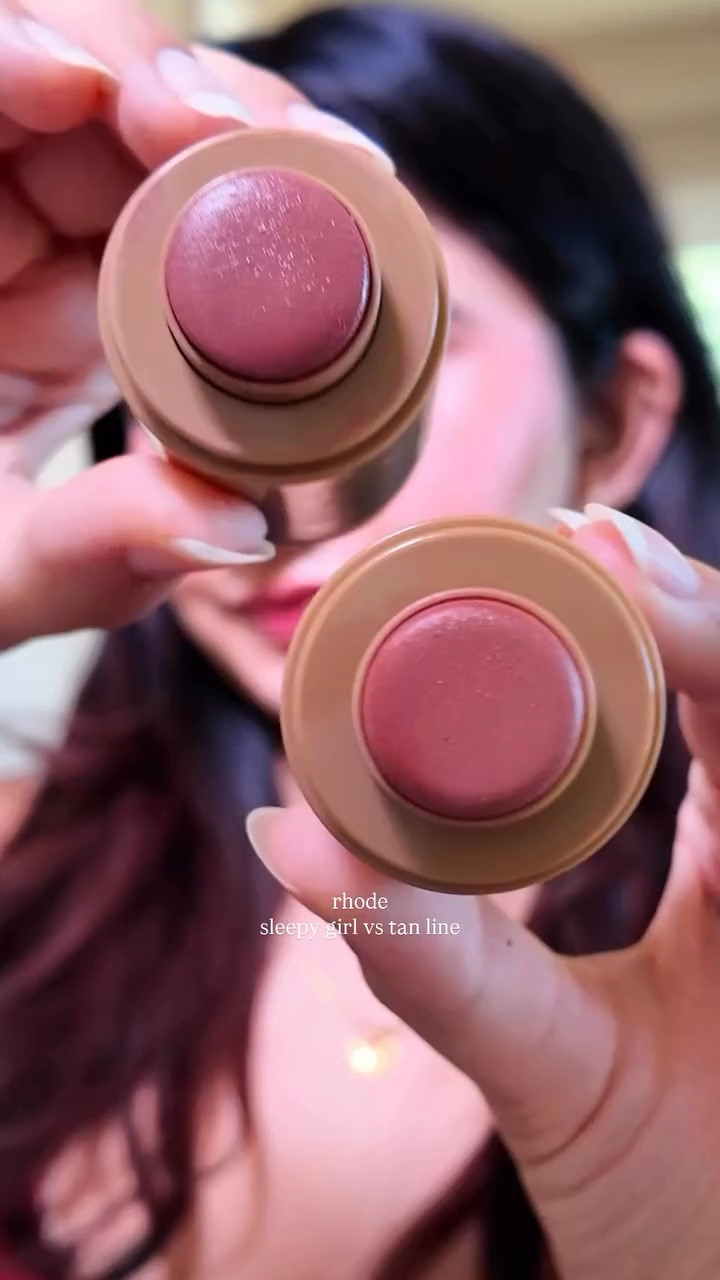 a mini blush crush💌
which shade is better??

@rhode 

#rhodeskin #rhodeblush #blushcrush #makeupcomparison #makeupreview blush comparision, rhode blush, rhode sleepy girl, rhode tan line, sleepy girl tan line comparision, #ugccreator #nycinfluencer #browngirlmakeup #blushcomparison #blushblush #blushpink #makeuptutorial #makeup #explore