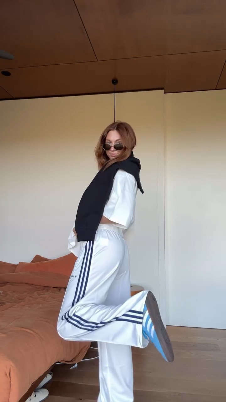 @adidasau comfies <3 fit in my LTK <3 #ootd #outfit #adidasoriginals