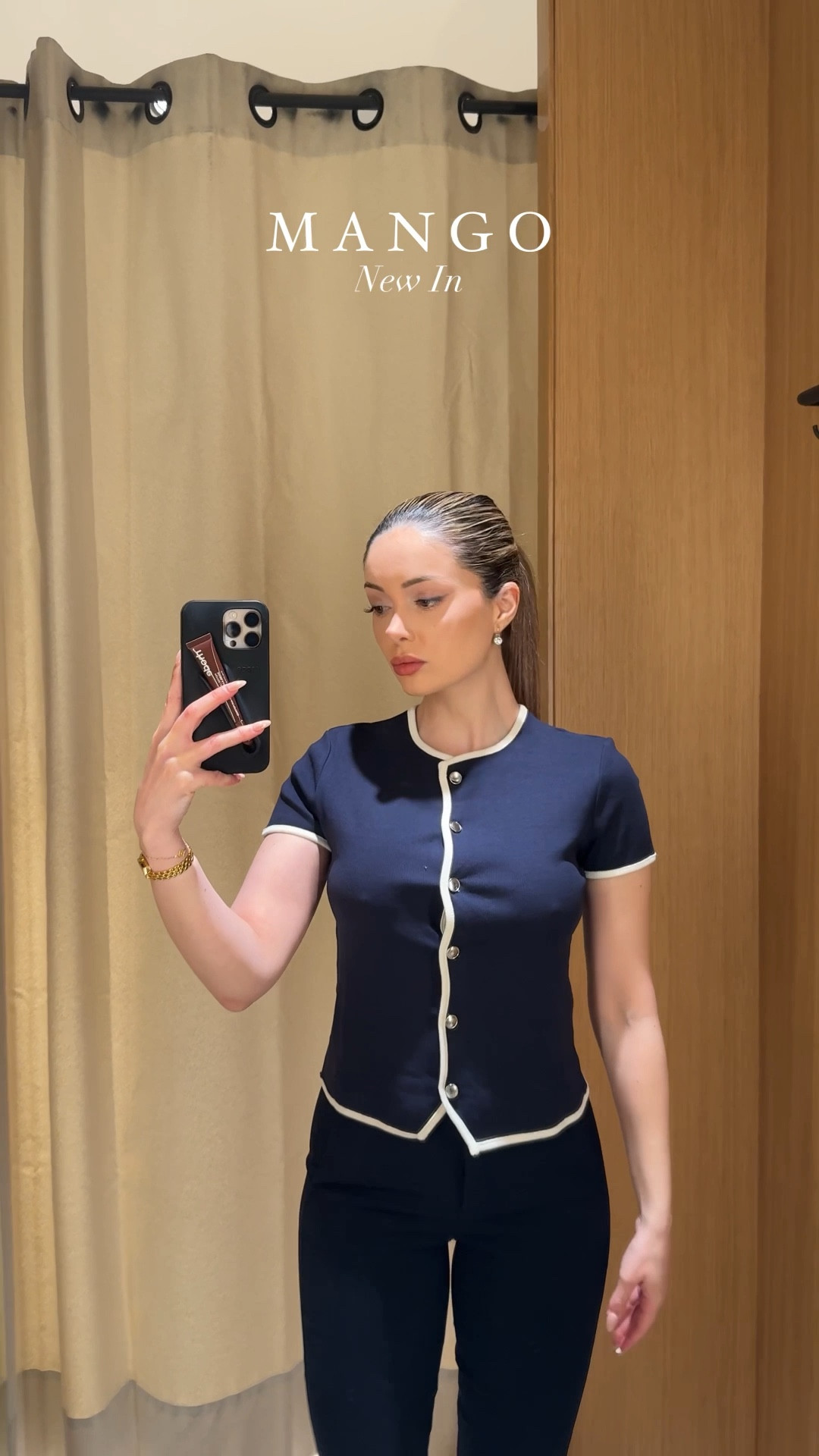 Mango New In Haul 


#mango #mangonewin #mangohaul #tryonhaul #workwear #workoutfits #workoutfitideas #officeoutfits #officewear #womensworkwear #stylingtips #stylingideas #springfashion #springoutfits 

#LTKspring #LTKworkwear #LTKstyletip