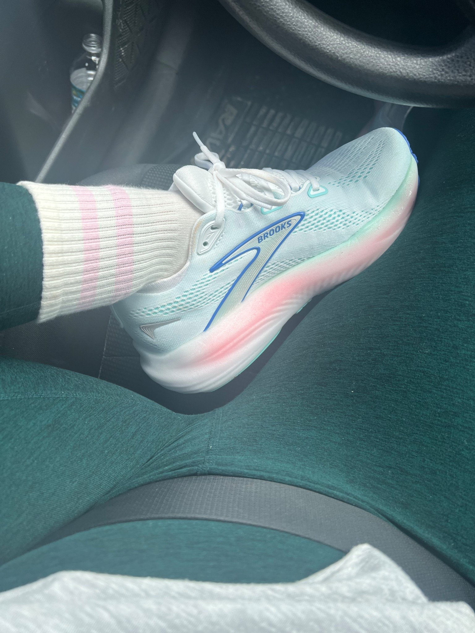 Walking shoes 
Work shoes dental hygienist 