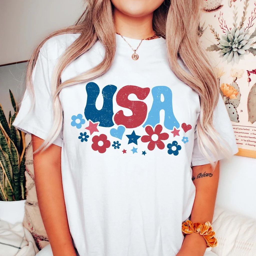 USA flowers Comfort Color Tee | Limeberry Designs