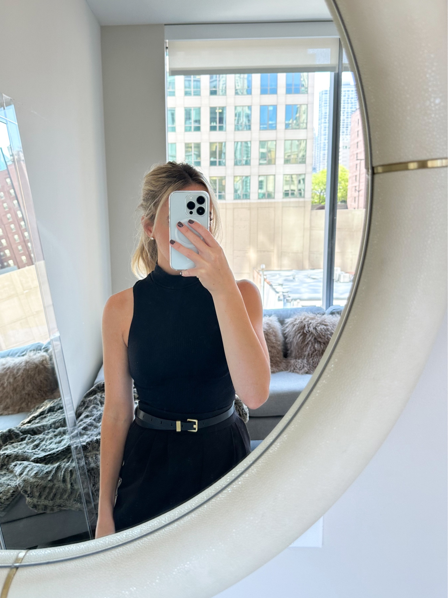 capsule wardrobe
workwear 
trouser 
wear to work
Mock neck tank
Business professional
Earrings for work
Stud earrings for work Office 

#LTKworkwear #LTKfindsunder100