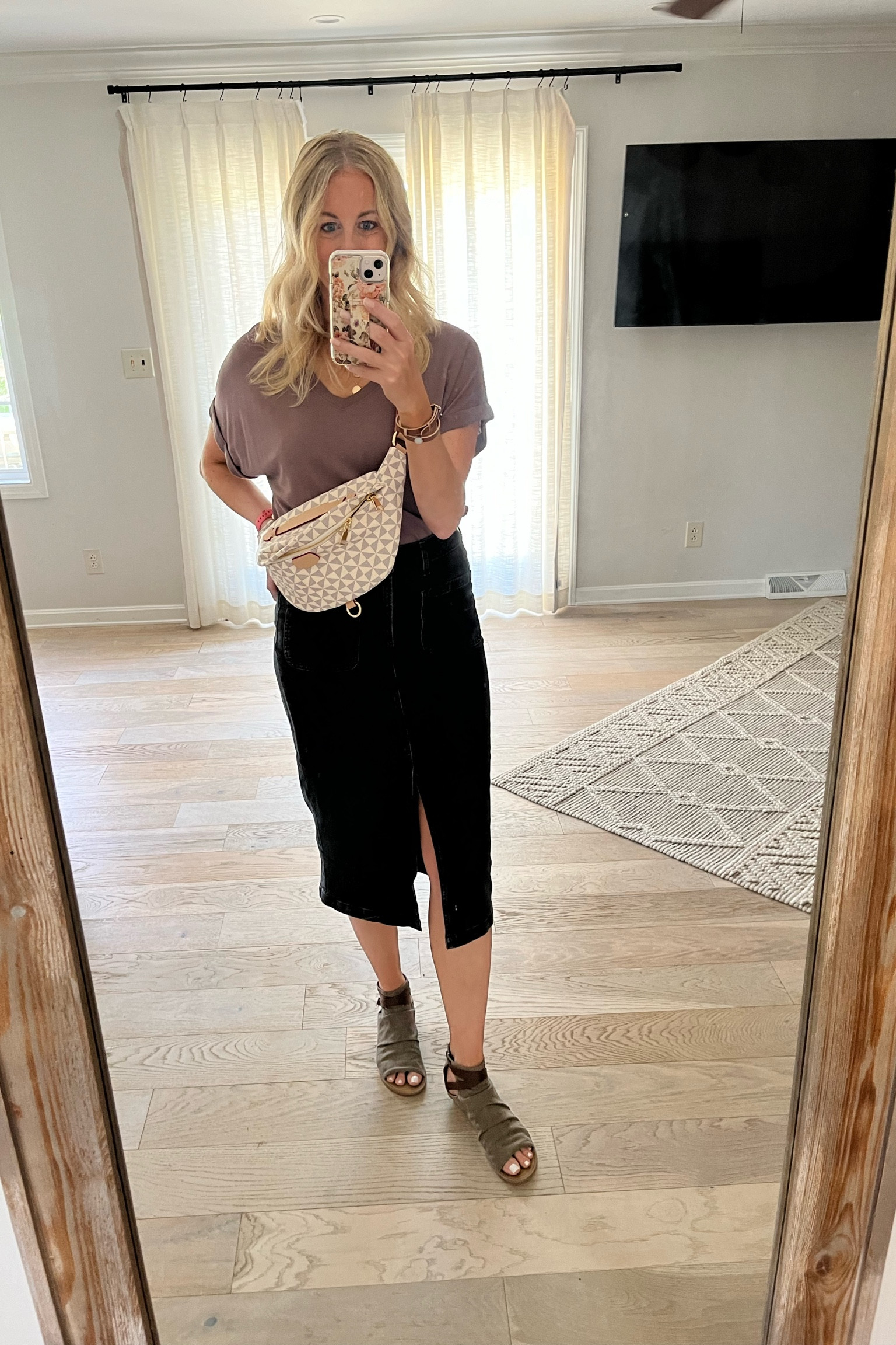 Sunday Sunday in the cutest Jean skirt 

#LTKFallSale #LTKSeasonal #LTKStyleTip