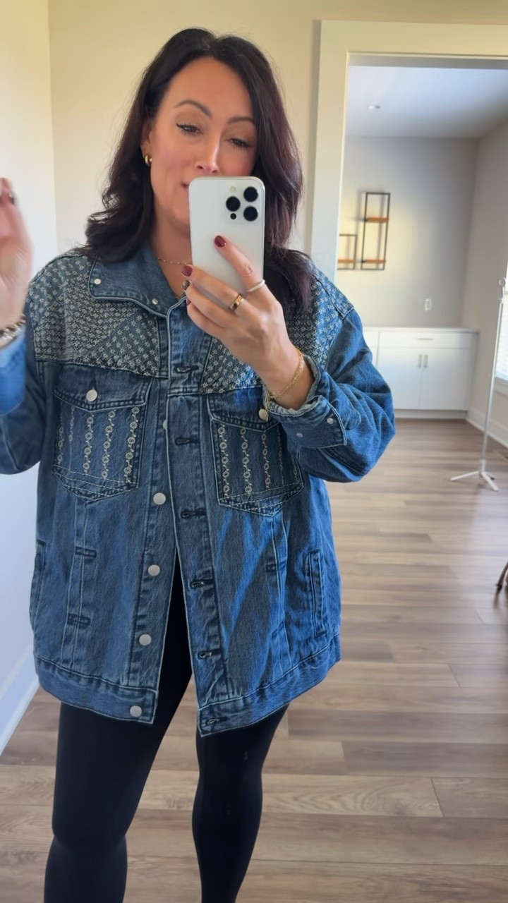 This @Target jacket has such high quality stitching! I’m wearing size medium. Get it for 40% off!