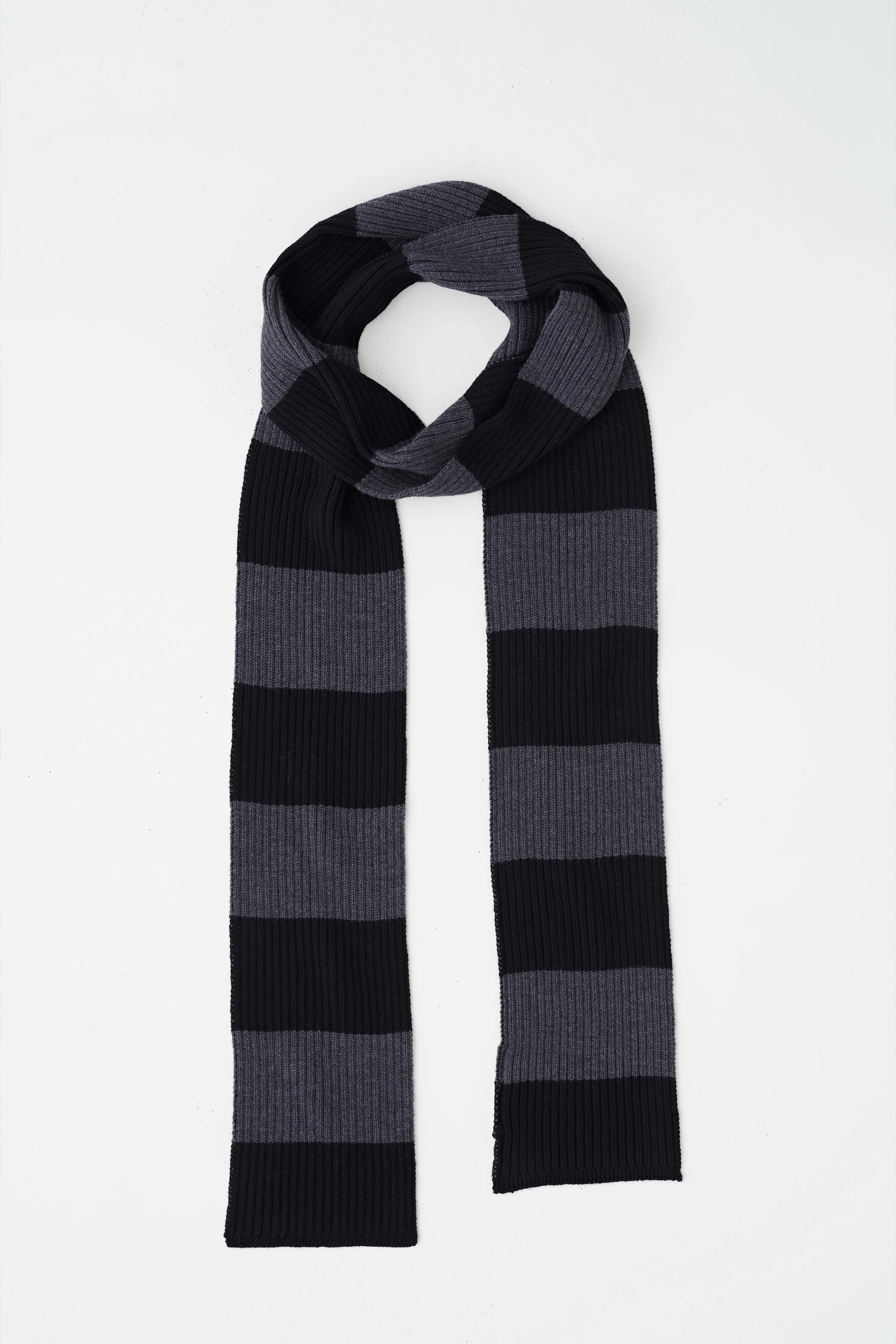 Elba Merino Skinny Scarf | Kotn