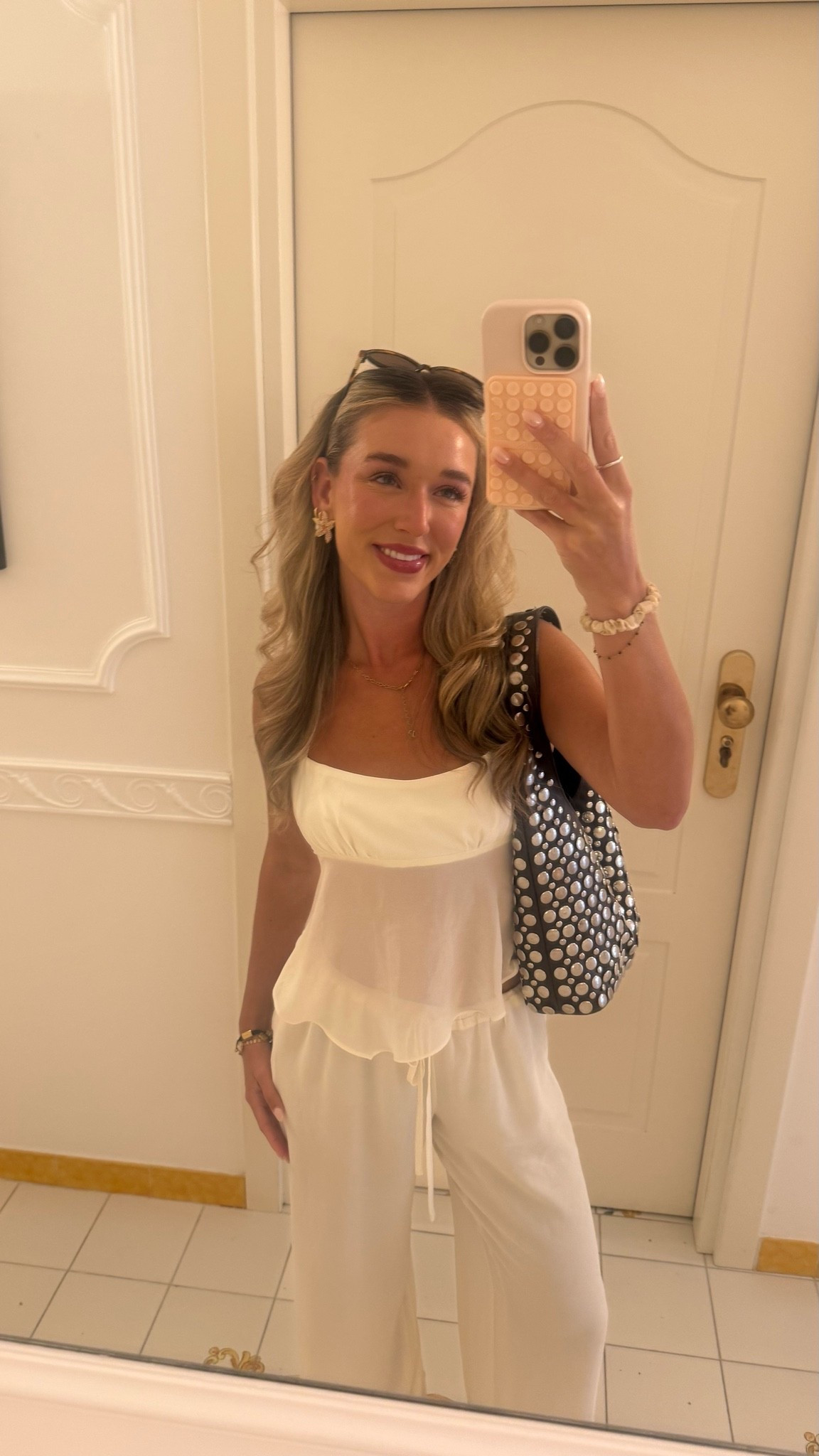 Love this set!! Also my favorite purse I use all the time is back in stock!!! Literally the best purse I own - it fits EVERYTHING!!

#LTKmorningroutine #LTKselfcare #LTKdayinmylife