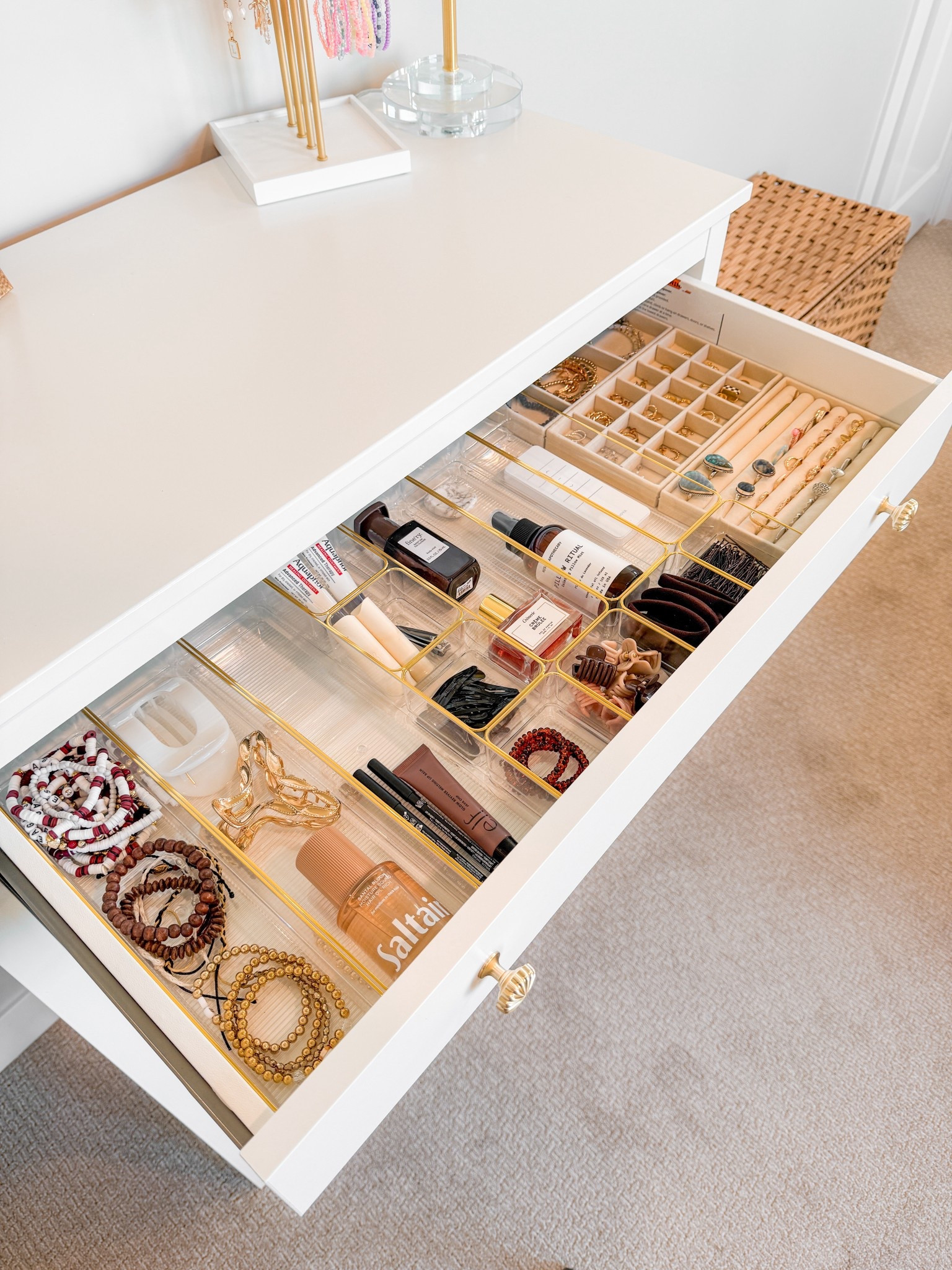 Just tackled the ultimate top dresser drawer makeover for my daughter — rings, bracelets, earrings, chapstick, lip gloss, perfume, elastics, and every hair accessory in between! ✨
A few drawer dividers and small bins made all the difference. Everything’s visible, easy to grab, and actually stays organized now.
If your kid’s jewelry and beauty stash needs a little order, this setup is a total game changer.

organized home, kids room ideas, dresser drawer organization, jewelry storage, hair accessory organization, bathroom storage ideas, teen room organization, organizing tips, clear bins, drawer dividers


#LTKHome #LTKFamily #LTKSeasonal