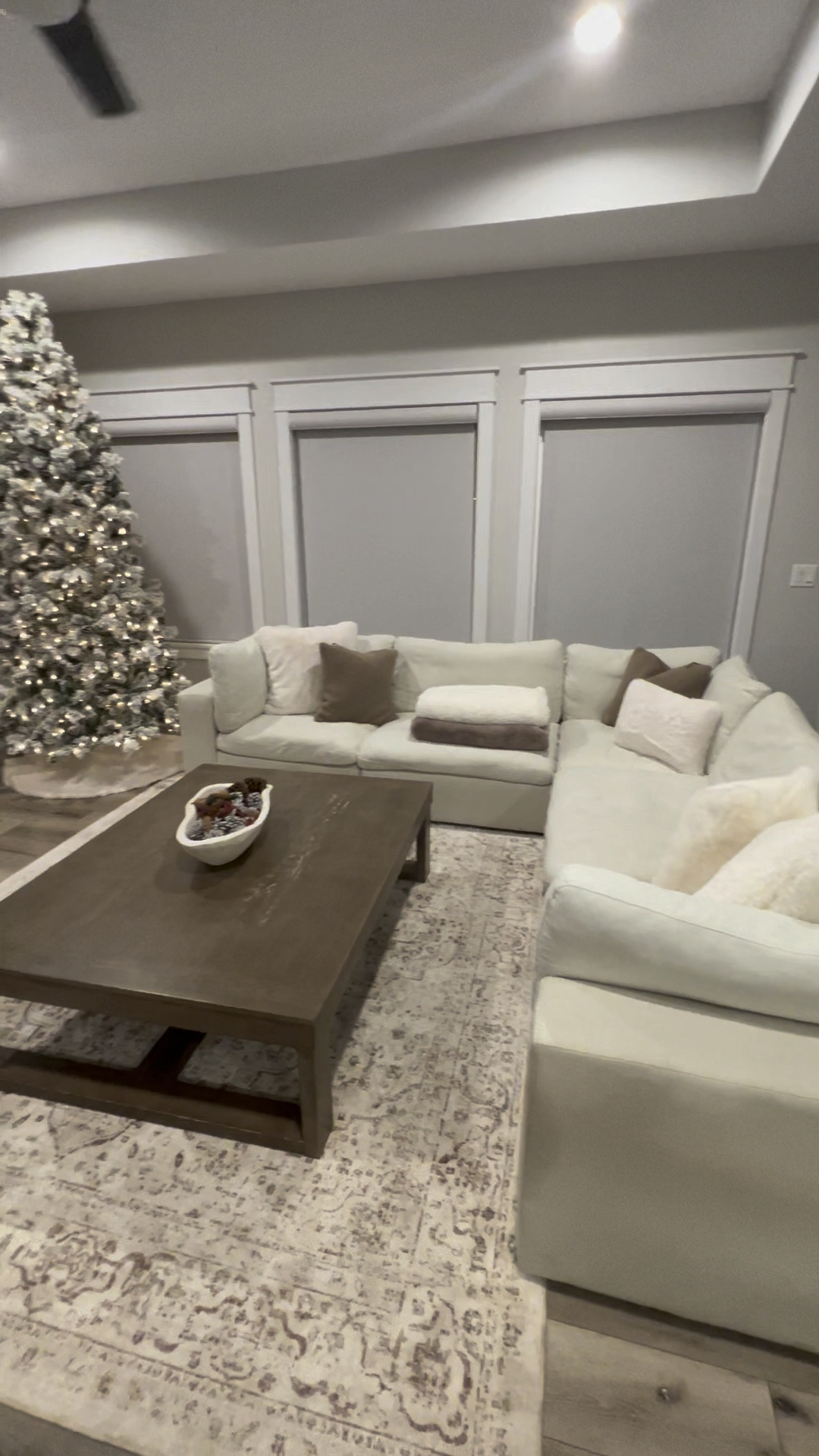 Cloud couch dupe. Neutral couch. Linen Couch. 

#LTKhome