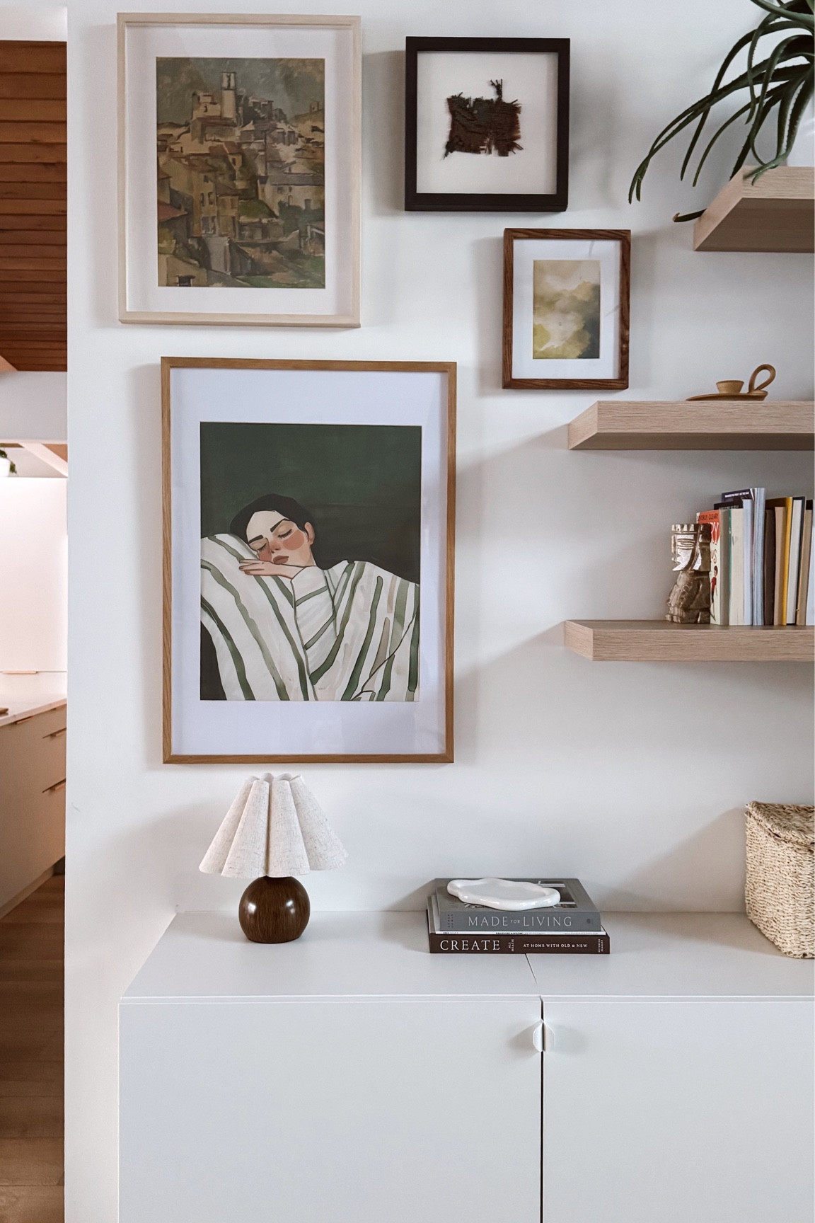 The perfect addition to any entrance 💡

#LTKstyletip #LTKhome #LTKfindsunder100