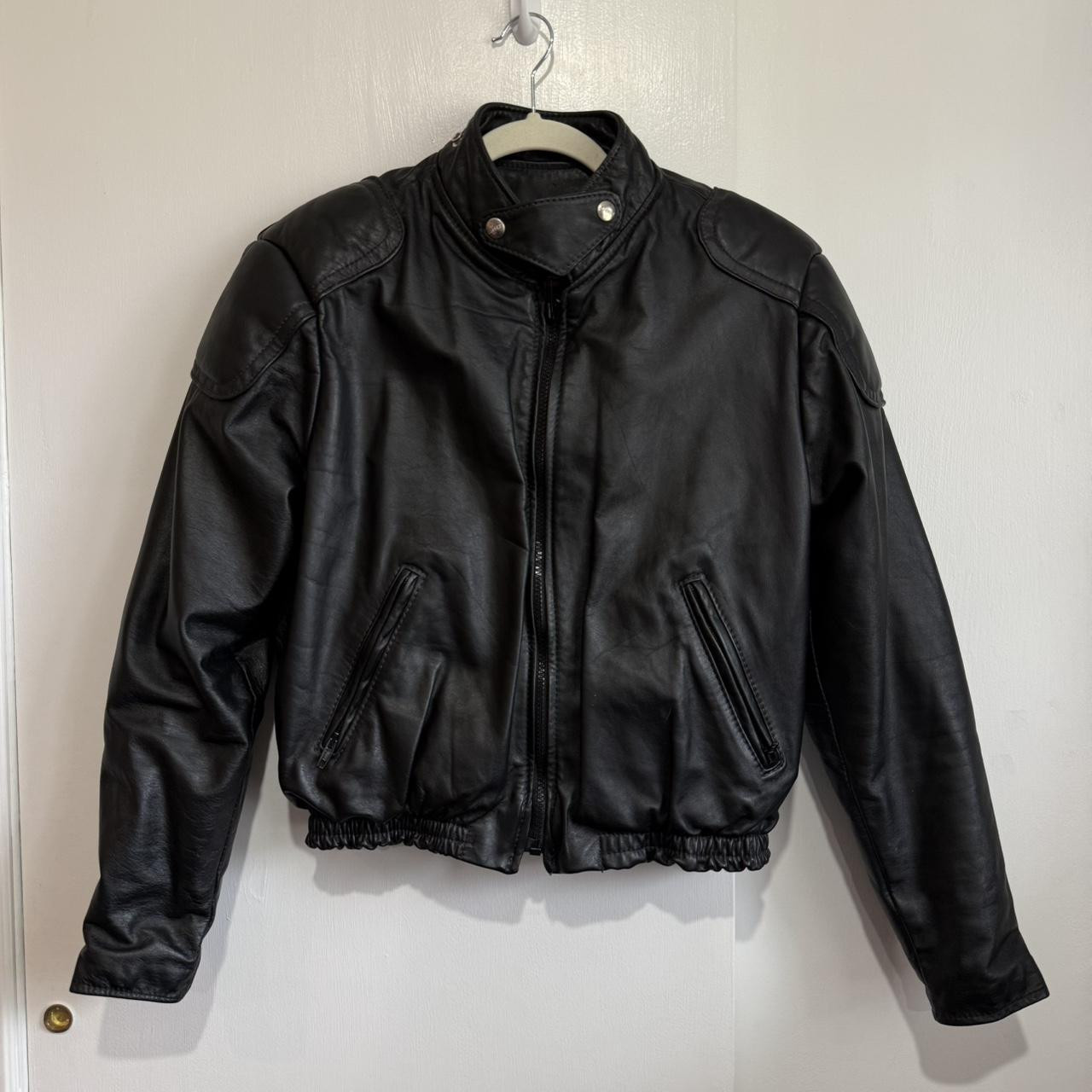 Brooks Women's Bomber Jacket - Black - One size | Depop US