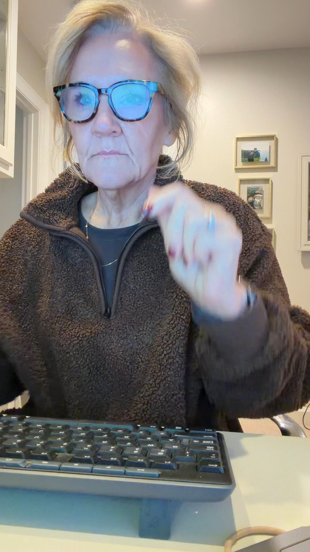 Post work out work from home. 
I sized up in the fleece to a large  

#LTKOver40 #LTKvlog #LTKmorningroutine