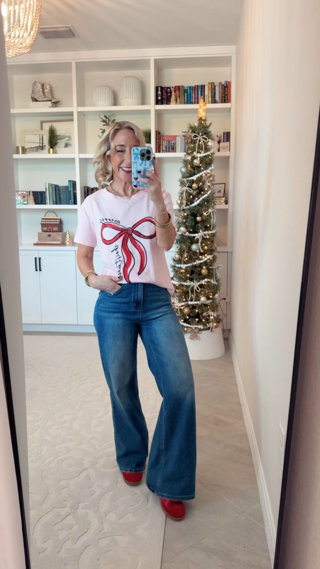Amazon; holiday graphic tees • Wide leg jeans - size 25.  
‘Merry Christmas’ Bow Tee - size small. 

 

#LTKSeasonal #LTKHoliday #LTKFindsUnder50