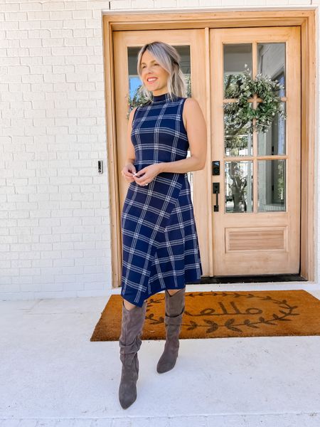 This dress is only $34 and these boots are only $34! Both an absolute steel! seriously you will not find boots this gorgeous at this price anywhere else! Get them quick before they sell out!

And I’m wearing a size medium in the dress which is my normal size so it’s true to size. 