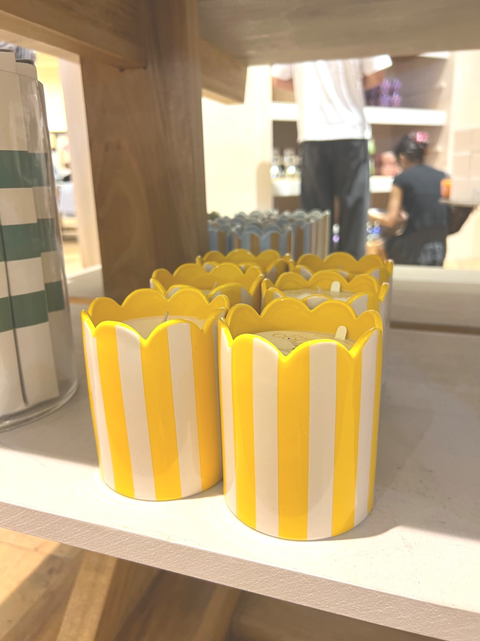 Happiest Little Candle ☀️
… in sunny yellow (and I always love a cabana stripe but esp this time of years)! Scent is coconut!

Last minute mom gift idea if needed or for teacher year-end, grad ideas!



#LTKHome #LTKSeasonal #LTKGiftGuide