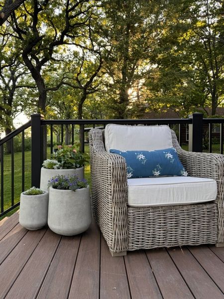 I've had a lot of questions about the #planters I #unboxed yesterday! These are some of my #favorites and I have several sets both here at the #cabin and at #home! #links below!#outdoorfurniture #outdoorliving #outdoorstyle #cabinstyle #cabinliving #outdoorseating #lakelife #lakecabin

#LTKSeasonal #LTKHome #LTKStyleTip