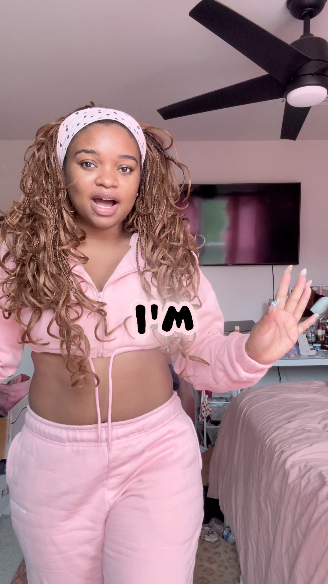 I love a pink sweat set 💕🥰

#LTKootd #LTKfitnessgoals