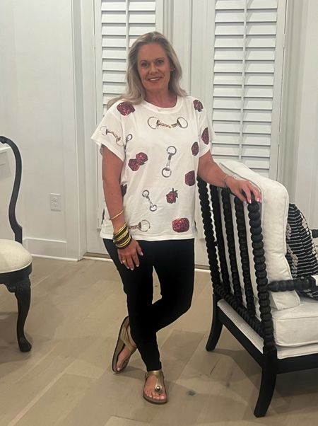 Less than 2 weeks till The Kentucky Derby!
I’m getting in the spirit with this great tee with shiny bridles and red roses!
I’ll be bringing this to Louisville with me next week along with my hat and dresses! 
Lots of celebrating coming next week and I will keep you posted when the “call to the post” is made!


#LTKFestival #LTKSeasonal #LTKparties