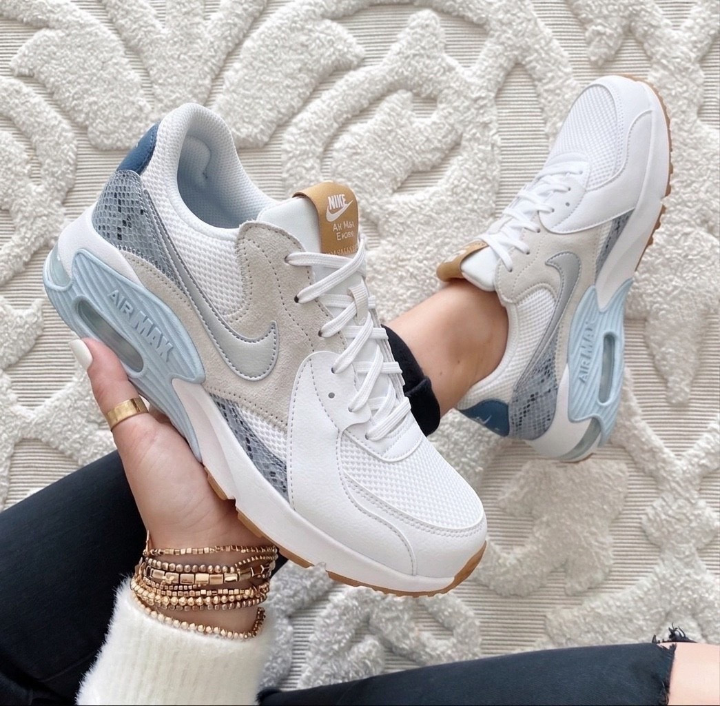 Nike sneakers 20% off. Runs true to size