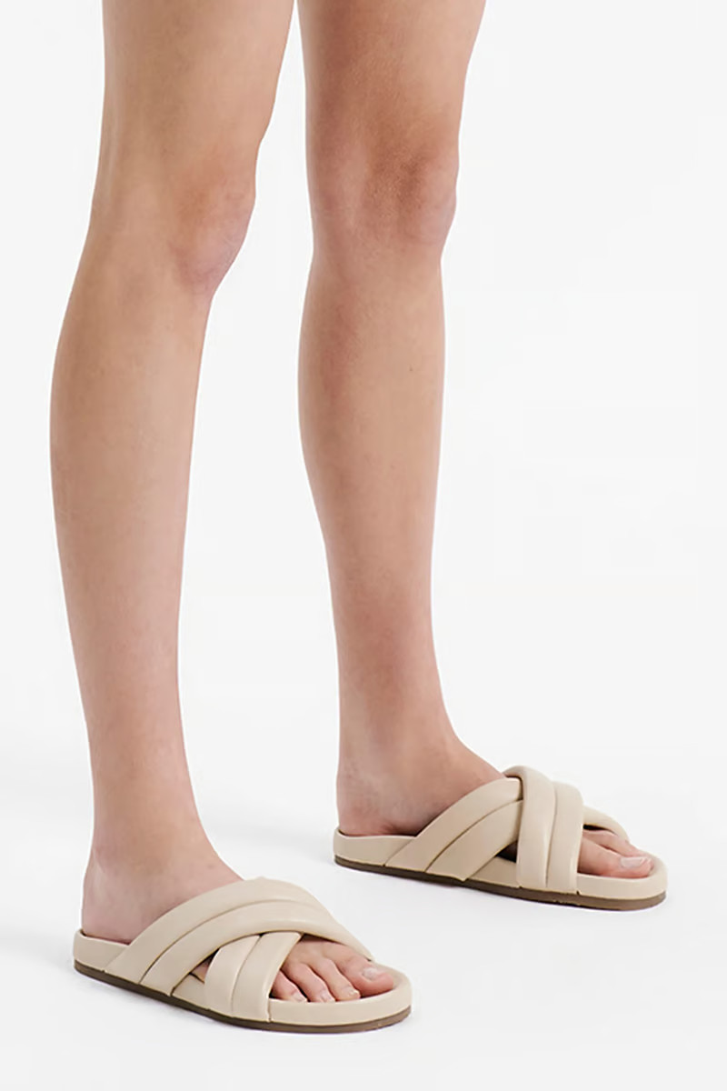 Crossover Leather Slide | Stylerunner