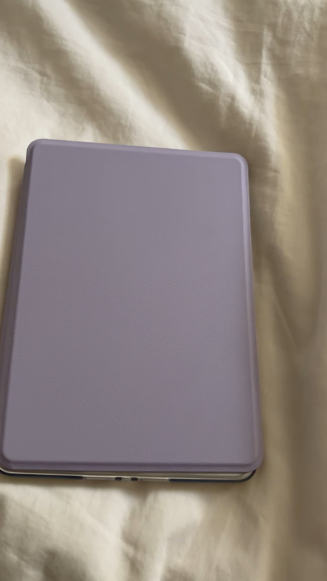 Kindle / books / bookish / electronics / home 

#LTKHome #LTKselfcare #LTKmomlife