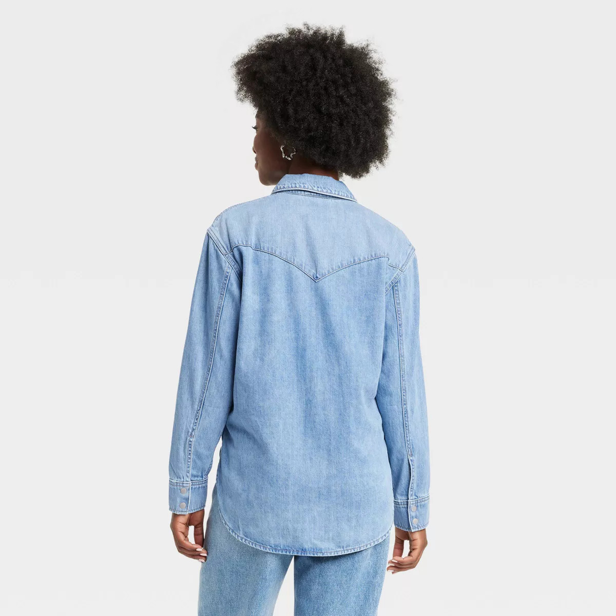 Women's Long Sleeve Denim Shirt - Universal Thread™ Medium Wash | Target