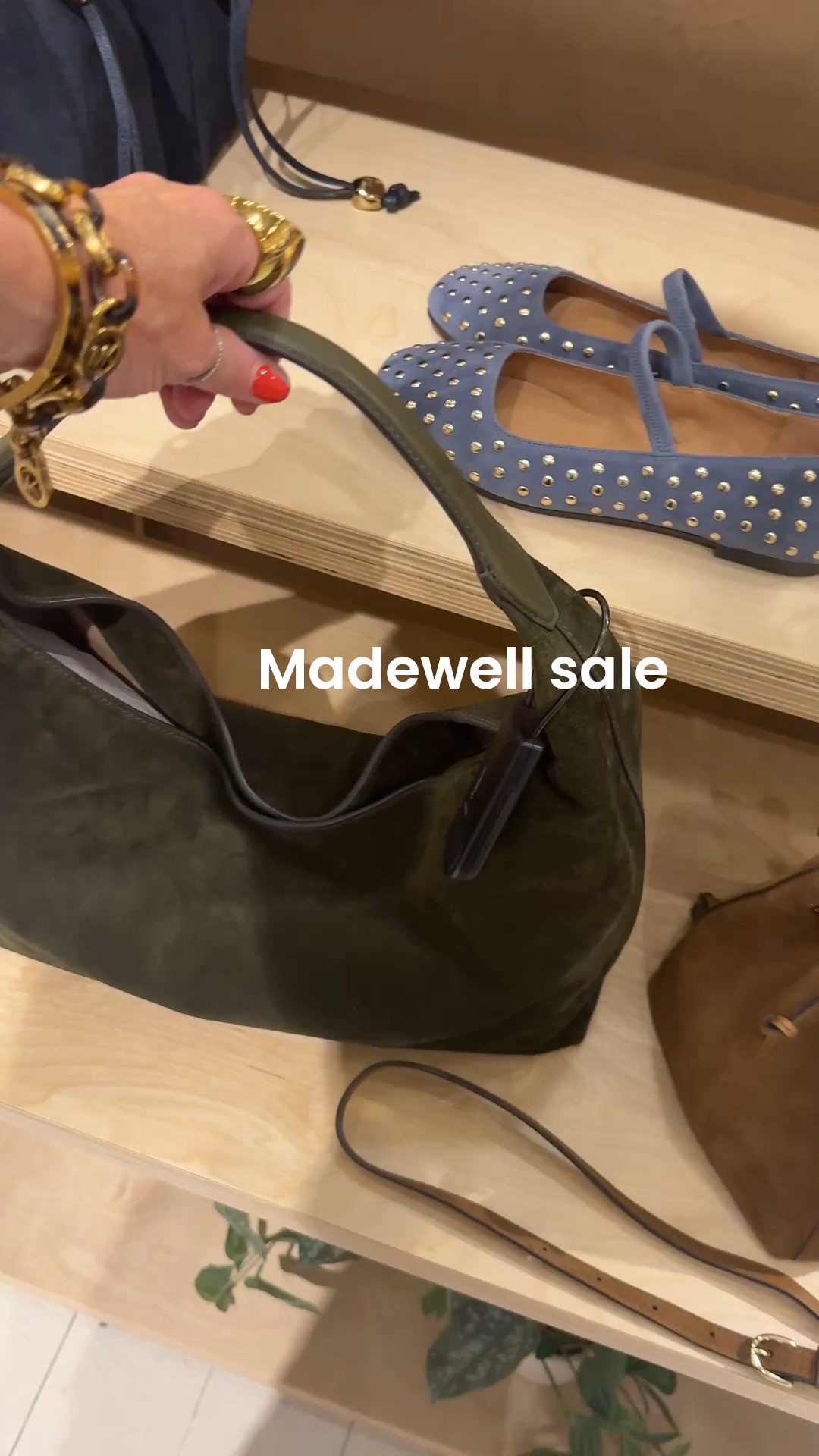 My Madewell  Fall Haul
 30% off FALL selects 

I found great staple piece I loved and I know you will too!
These are all pieces that came home with me… and I’ll be wearing on repeat!

Suede bag in olive green
Comes in other colors! Perfect size to hold all of your essentials 

#LTKItBag #LTKSaleAlert #LTKxMadewell