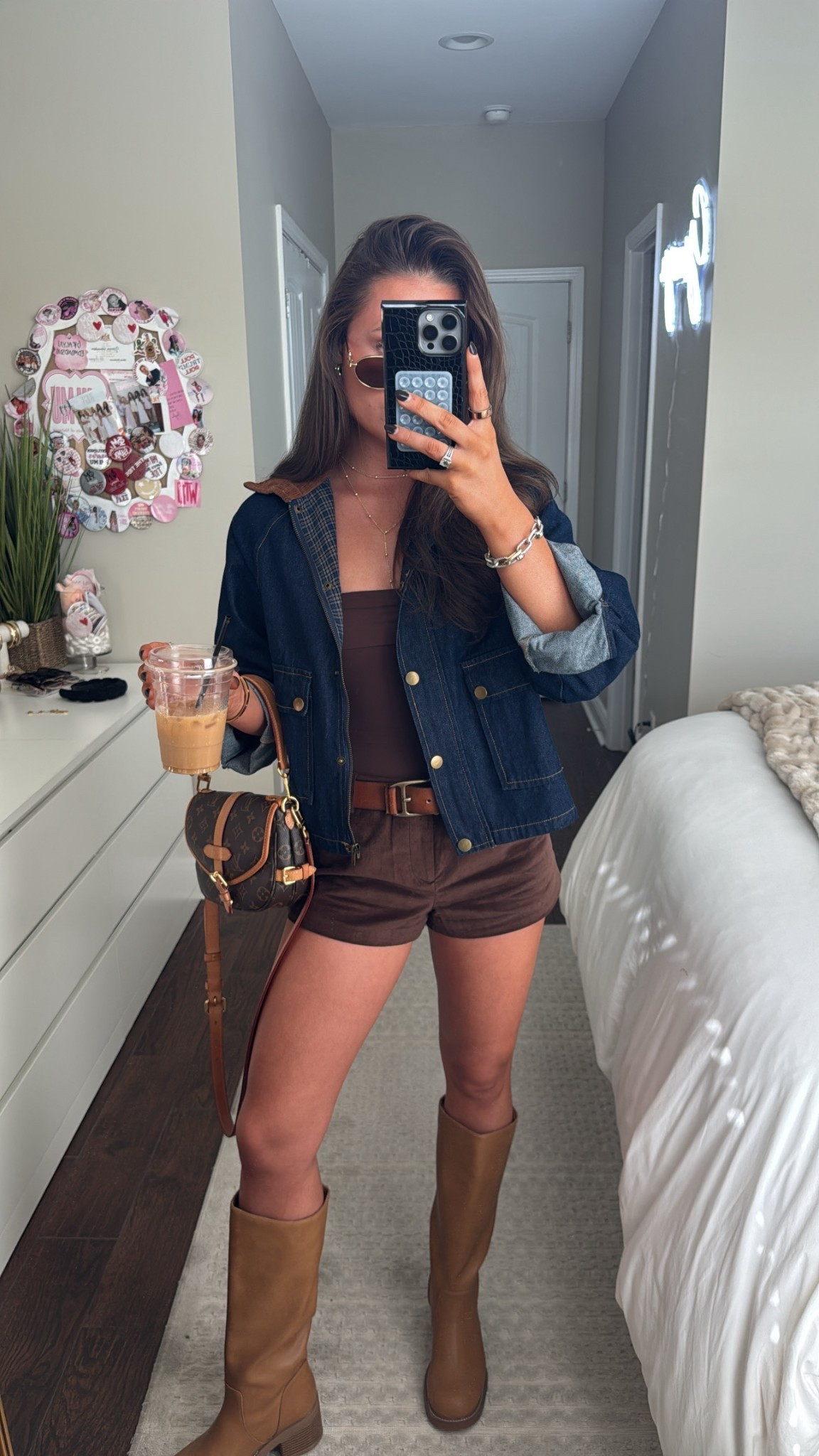 Current obsession: brown & denim✨🤎

#LTKootd