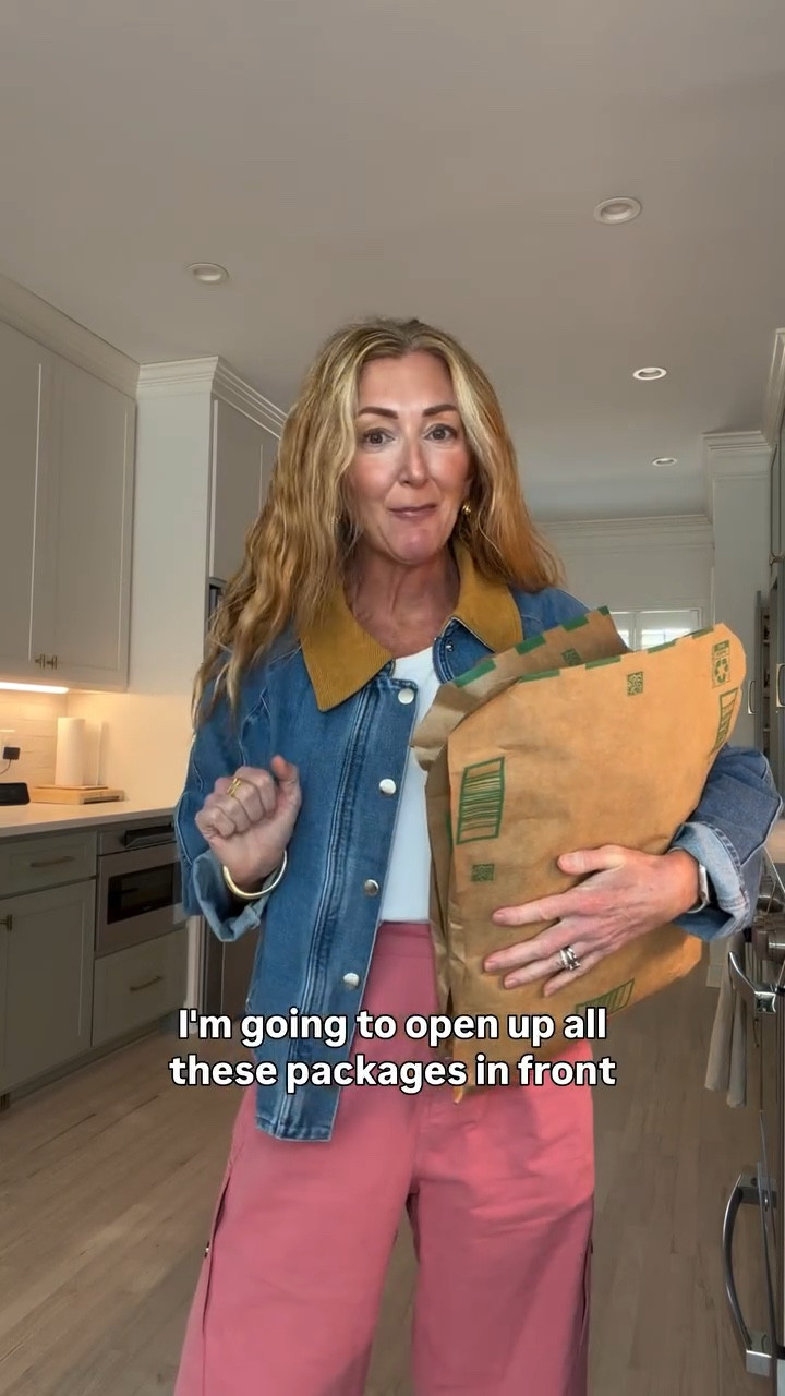 This one is a good reminder why I stick with certain brands — when the quality holds up wash after wash, it’s worth paying attention. There are a few elevated staples in here that feel way more expensive than they are, one construction fail (we don’t ignore those), and a set in the most perfect chocolate brown that I’m not getting over anytime soon.

If you like seeing the honest try-on in real time before you spend, this one’s a good watch.

#amazonfinds #over50style #midlifefashion #amazonfashion #springstyle @amazonfashion @amazoninfluencerprogram

#LTKOver40 #LTKootd #LTKdayinmylife