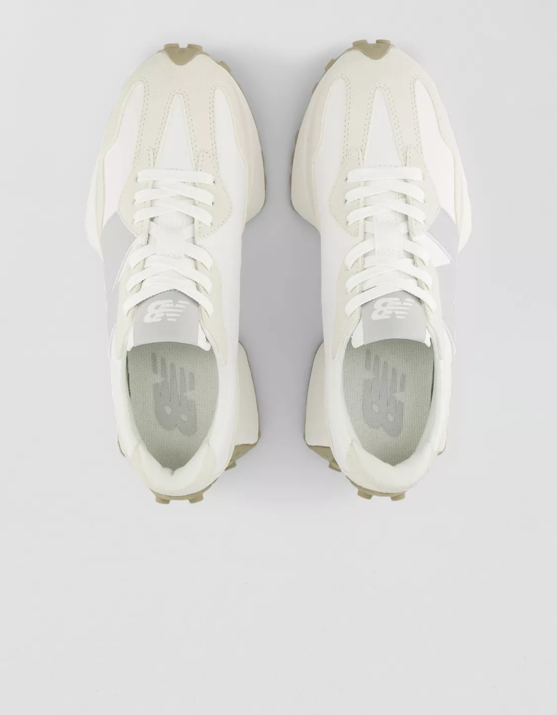 New Balance 327 Sneaker | Aerie