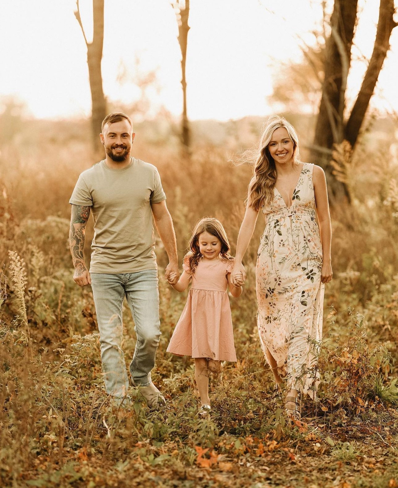 Family picture inspiration 🤍
Unfortunately VICI doesn’t have my same dress any longer, however I’ve linked similar dresses that are just as stunning.
This color scheme is EVERYTHING 🤩
#FamilyPhotos #FallPhotos #Family #Photoshoot 

#LTKStyleTip #LTKSeasonal #LTKFamily