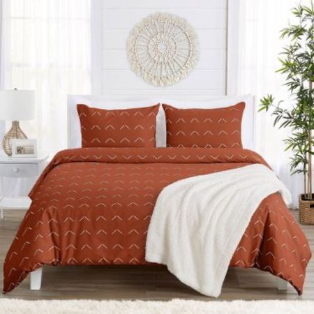 Got this in a twin version but here is the queen!! Soooo comfortable. Van got into bed with it and was wowing at how comfortable it was. 

#targetfind #targetdecor #bedding #orangebedding #rustbedding #naturalbedding #kidsroom #biysroom #queenbedding 

#LTKstyletip #LTKhome #LTKkids