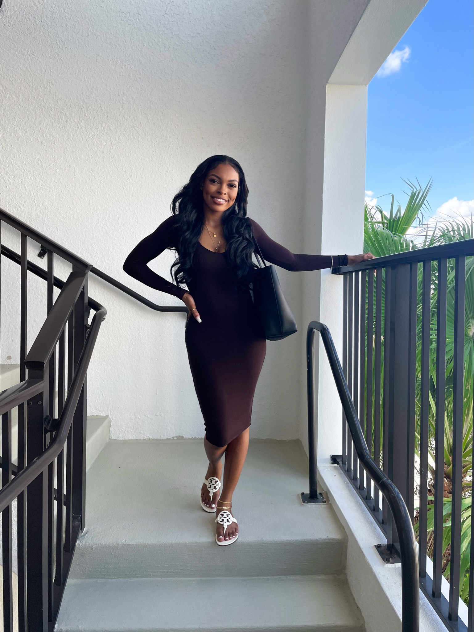 Brown fitted midi dress casual outfit 🤎 Perfect for brunch, running errands or shopping 🛍️

#LTKcurves #LTKfit #LTKstyletip