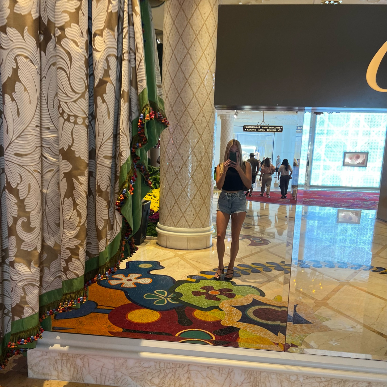 Vegas for my sisters 21st! 
top - S 
shorts - agolde I’m usually a size 25/26 bc they run big! 
shoes - Alias Mae 



#LTKHoliday #LTKGiftGuide #LTKbeauty