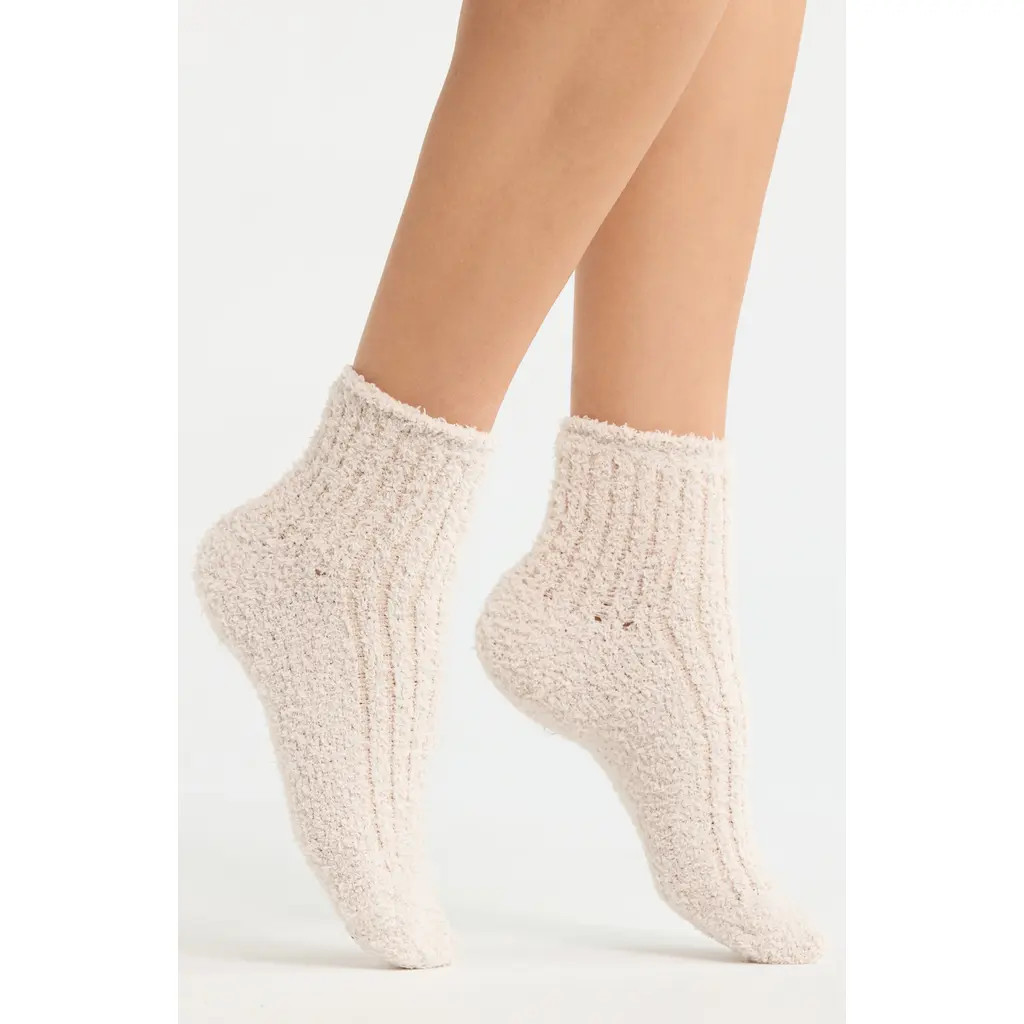 barefoot dreams CozyChic™ Assorted 2-Pack Tennis Ankle Socks in Bisque/Willow at Nordstrom | Nordstrom