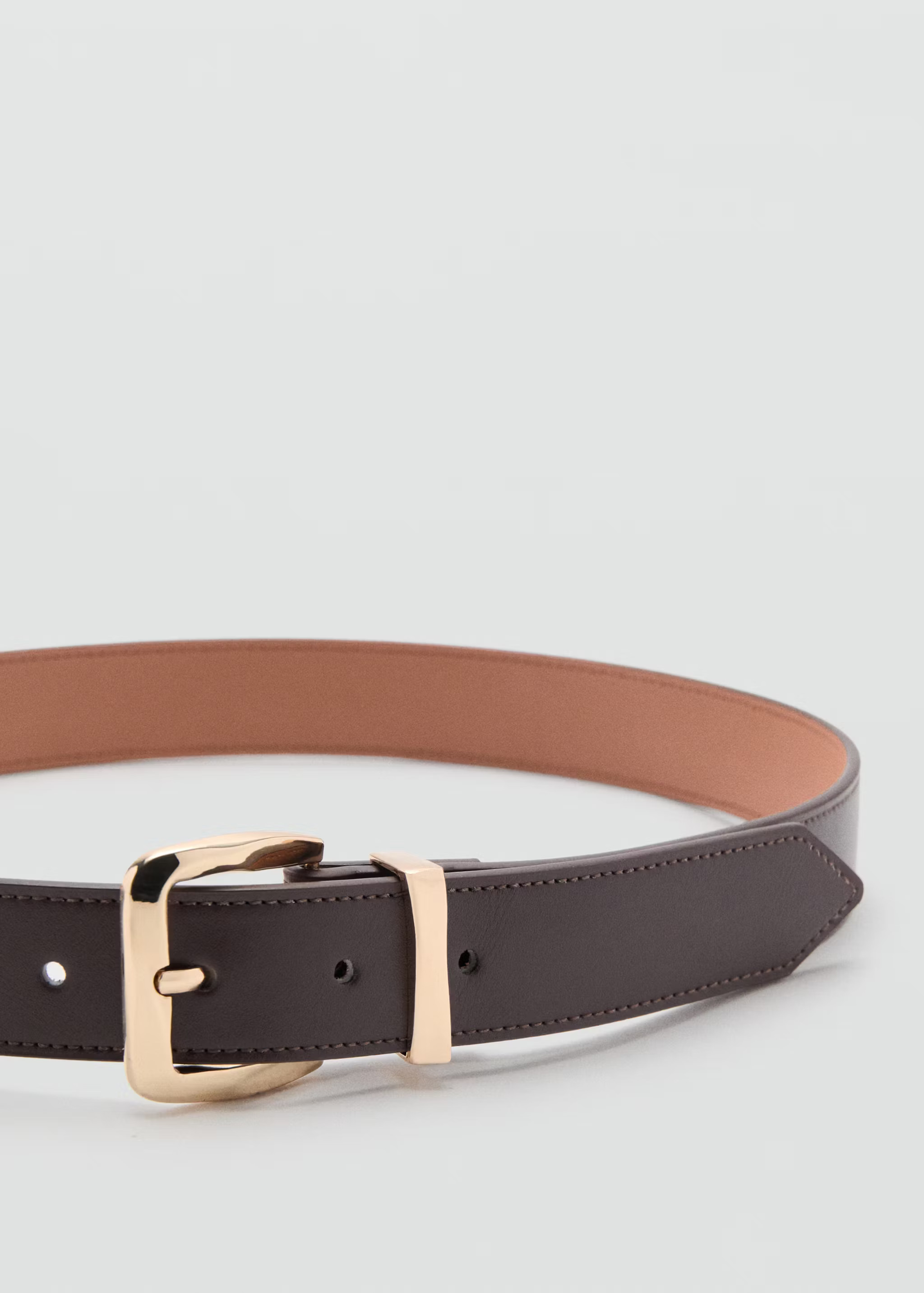 Embossed buckle belt | MANGO (UK)