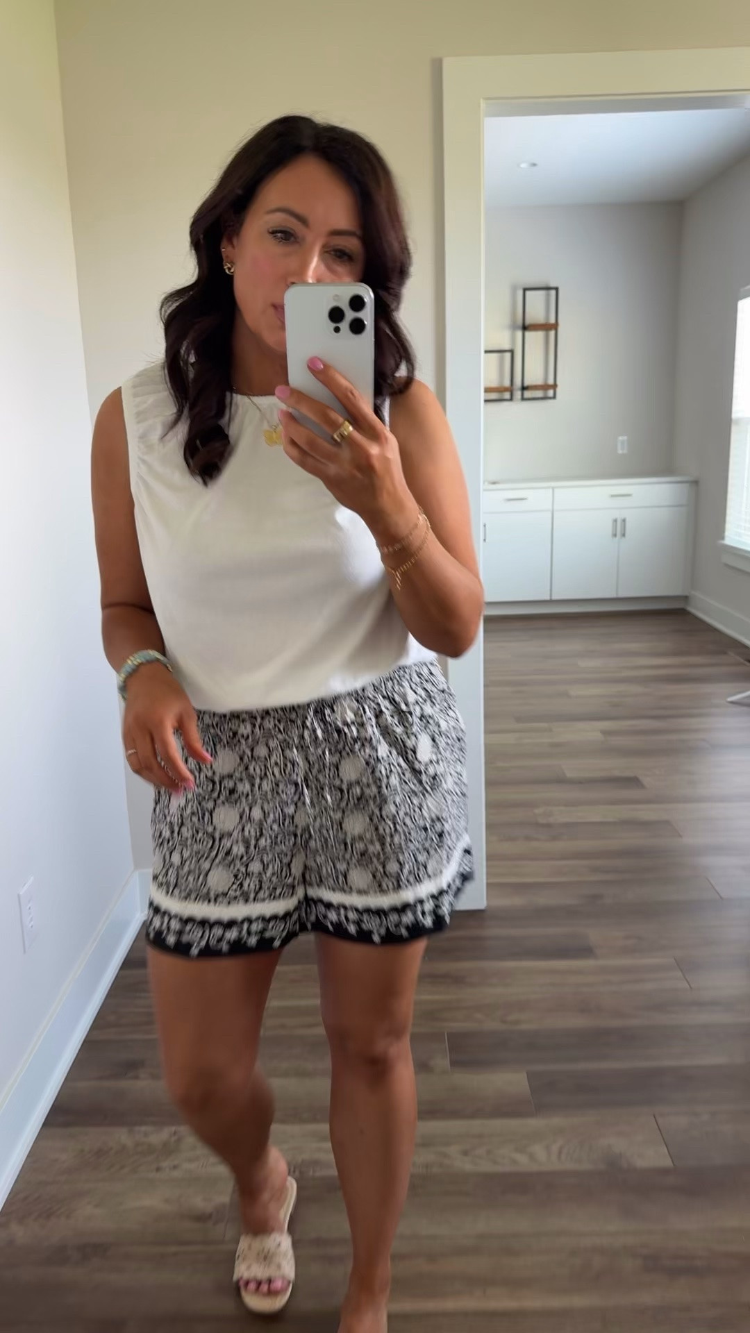 TARGET 🎯 TUESDAY
- medium tank
- medium shorts

#LTKootd #LTKgrwm #LTKSeasonal