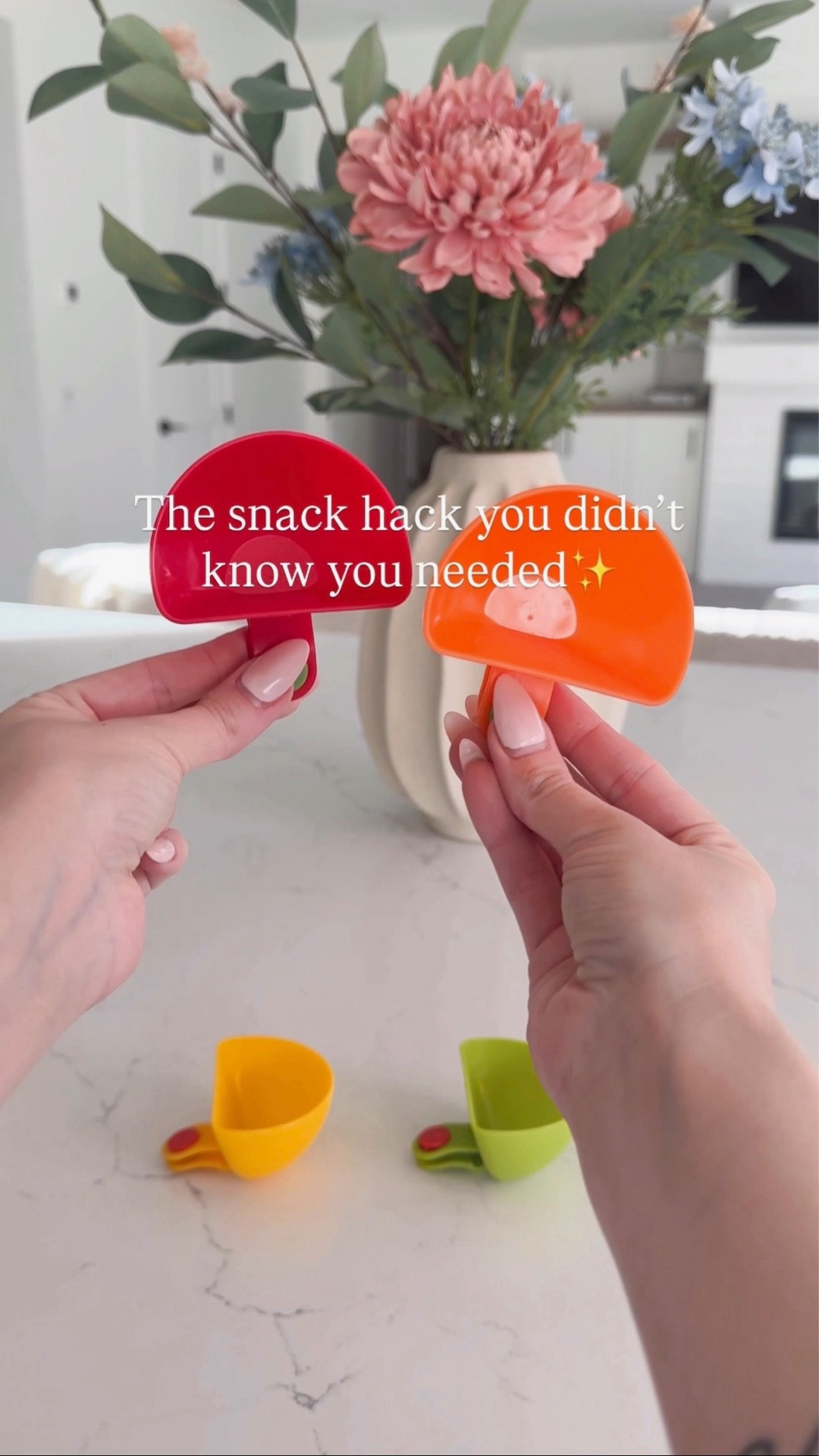 These dip cups clip right onto your plate! 🍽️Perfect for sauces and sides you don’t want spreading and touching the other food on your plate! 🙏🏼

#thesistershoppers #amazonfavorites #asmrsounds #amazonhome #kitchengadget 

#LTKHome #LTKdayinmylife #LTKfoodie