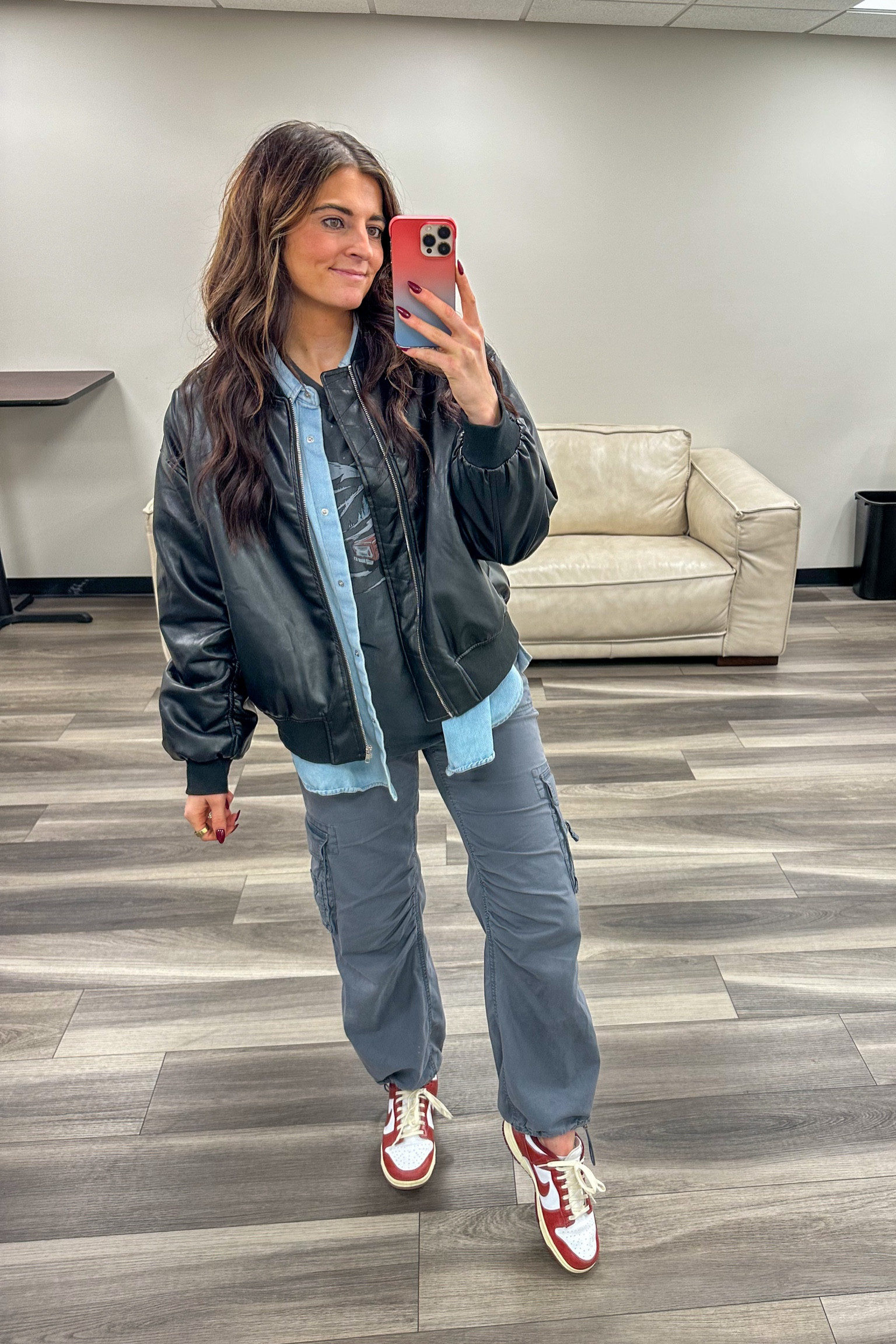 Almost friyayyyy!!!!

#graphictee #leatherjacket #jacket #fallfit #fallfashion #falloutfit #cargopants #casualfashion #denim #denimjacket #nike #dunks #shoecrush 

#LTKShoeCrush #LTKStyleTip #LTKWorkwear