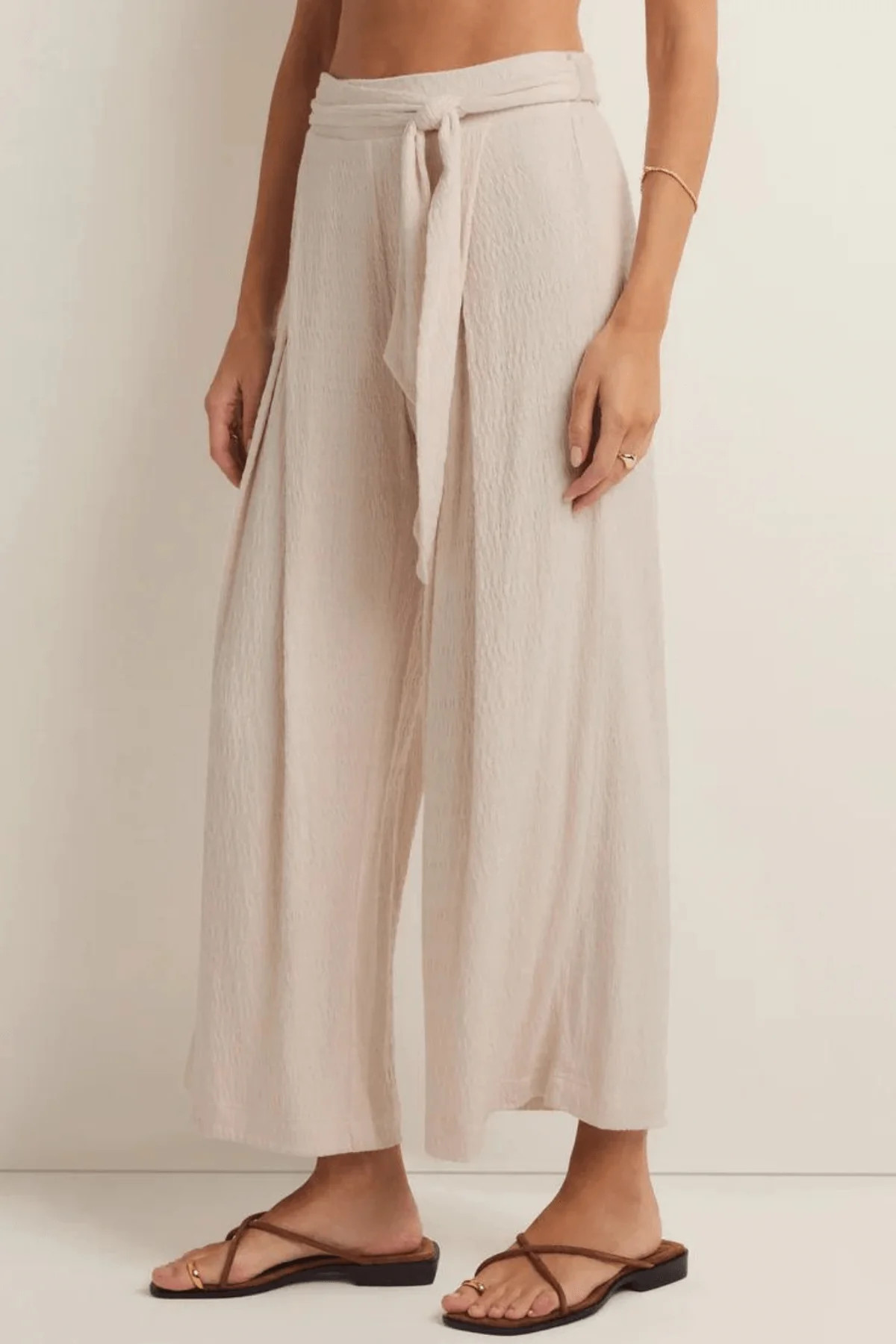 Z Supply Isla Pucker Pants | Social Threads