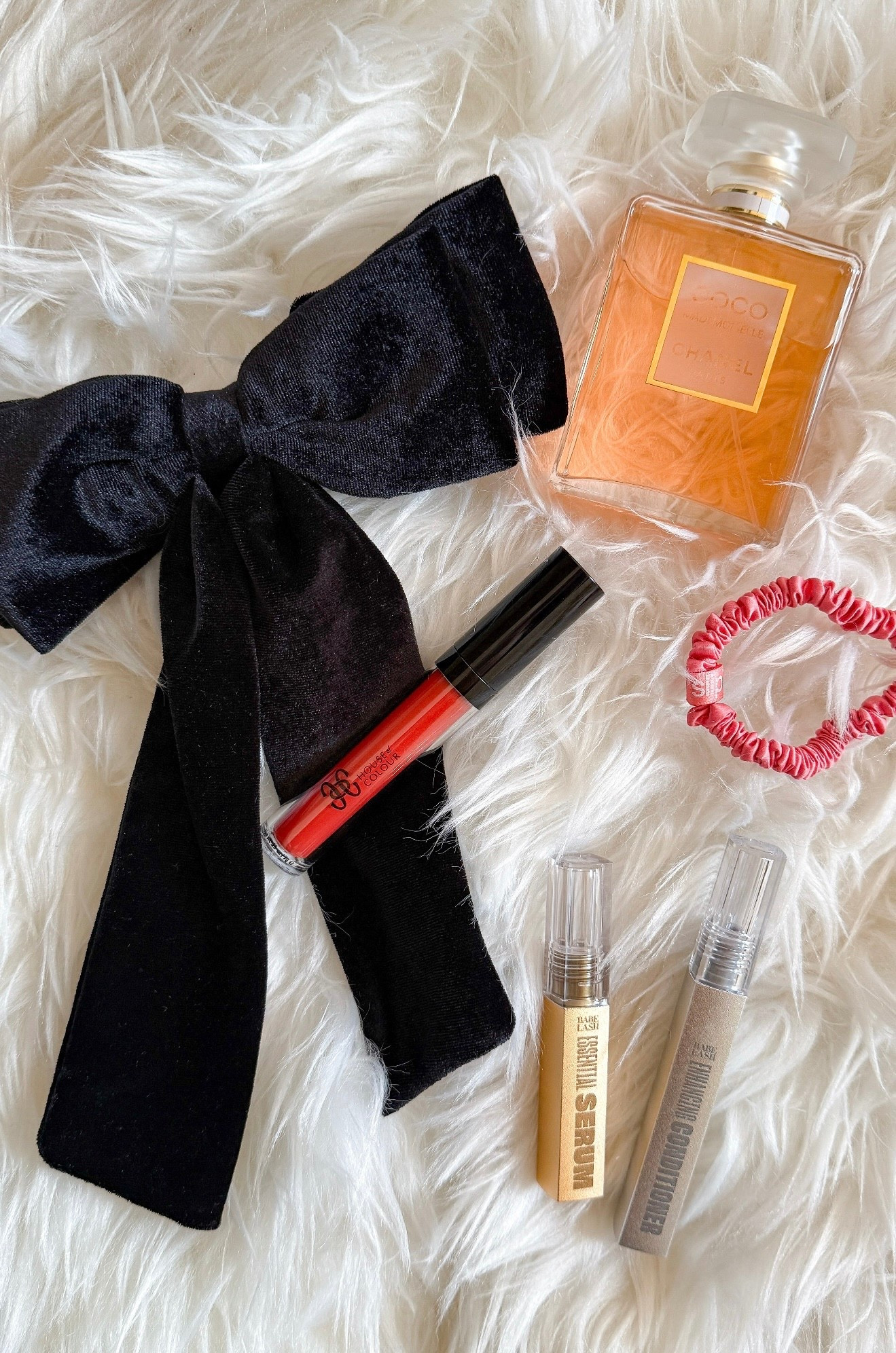 Holiday season staples. ♥️ Start your lash regimen now for full spiders by christmas! Use code ASHLEYB10 for 10% off everything at Babe Original!

#LTKSeasonal #LTKHoliday #LTKBeauty