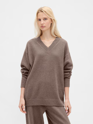 CashSoft Oversized V-Neck Sweater | Gap (US)