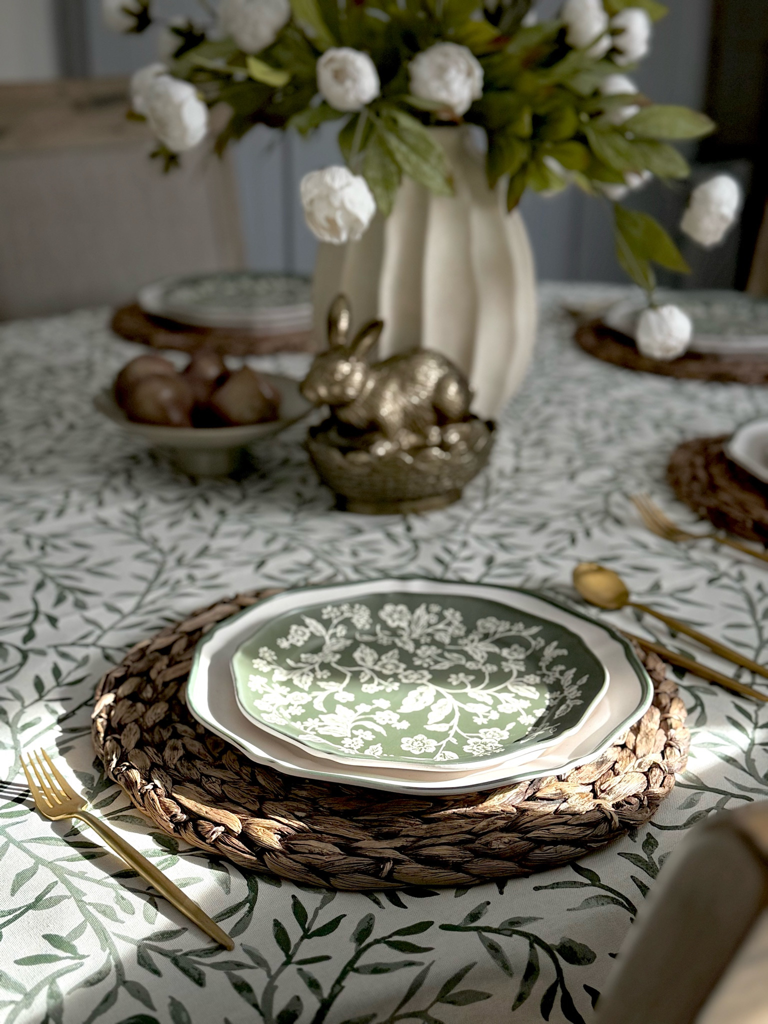 Perfect spring and summer meal plates! Great for patio lunches and summer parties. These are kid friendly too!



#LTKSeasonal #LTKFindsUnder50 #LTKParties