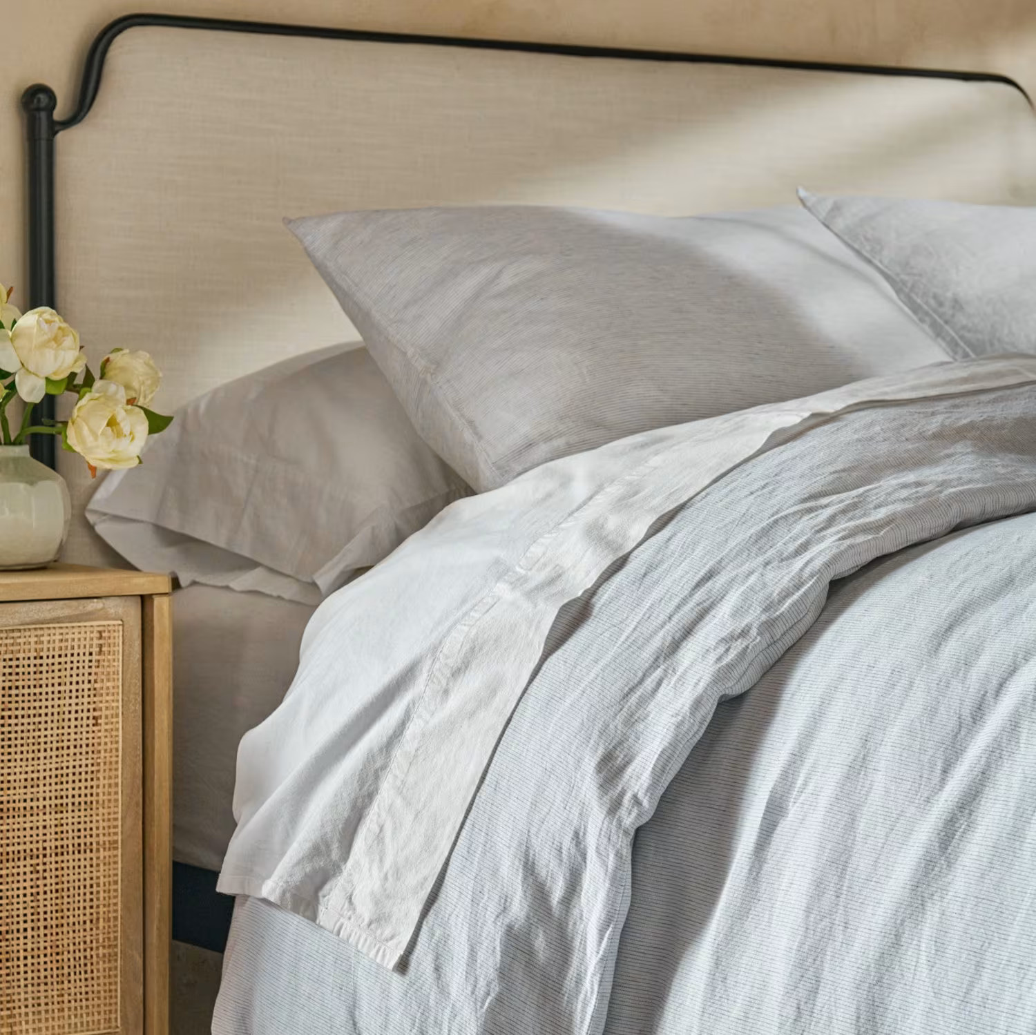 White Stripe Linen Cotton - Duvet | Magnolia