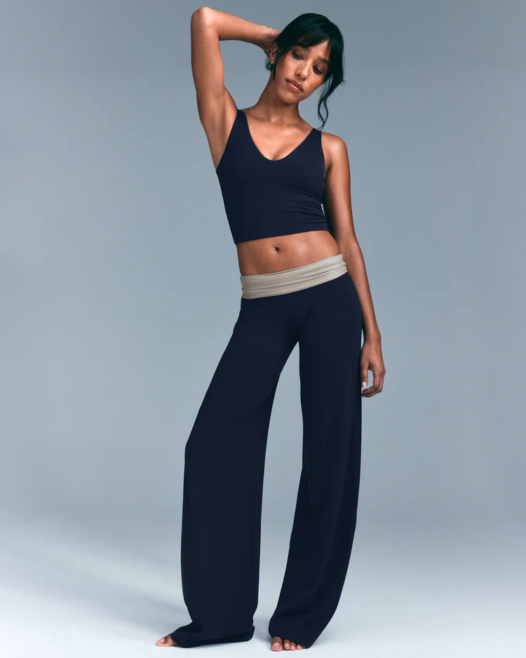 SoftMotion™ Straight Leg Bottoms with Gray Logo 
 True Blue | Oner Active (UK / US)