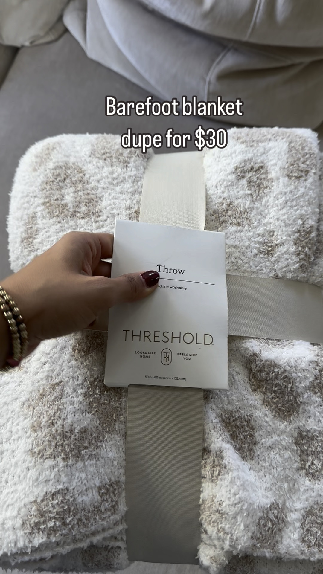 Barefoot blanket dupe for $30!!

#LTKHoliday #LTKSeasonal #LTKFindsUnder50