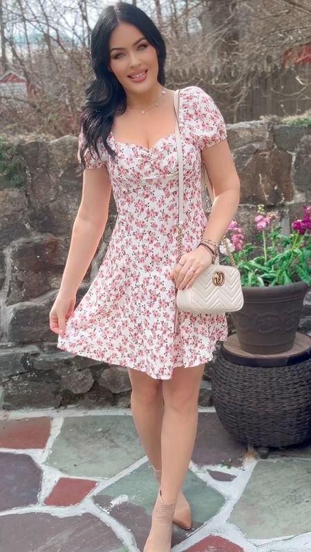 Spring Outfit; love this dress for spring, looks great with a denim jacket for country concert outfit too 

#LTKfindsunder100 #LTKfindsunder50 #LTKVideo