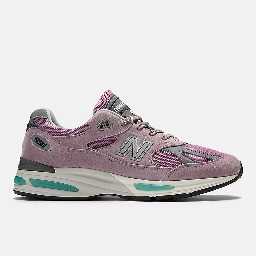 Made in UK 991v2 | New Balance Athletics, Inc.